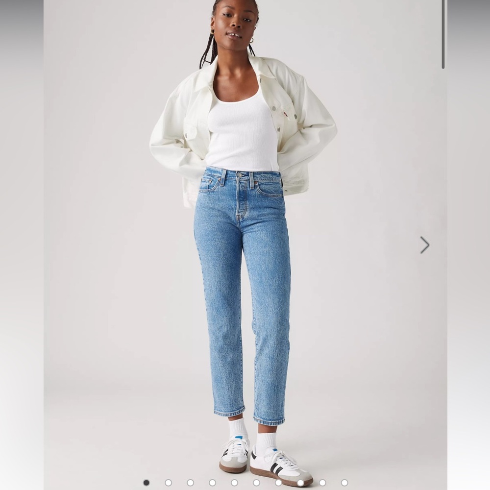 LEVI’s WEDGIE STRAIGHT FIT WOMEN'S JEANS 24W 26L